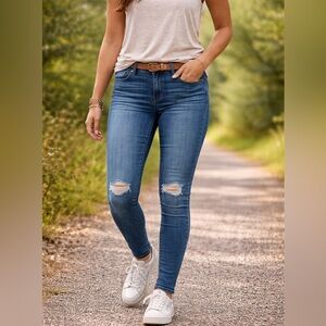 Old Navy Women's Rockstar Distressed Skinny Jeans - Blue